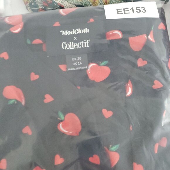 Modcloth X Collectif Womens Gwendolyn Love Apples Tea Dress Size US 16 Black Red - Picture 8 of 8
